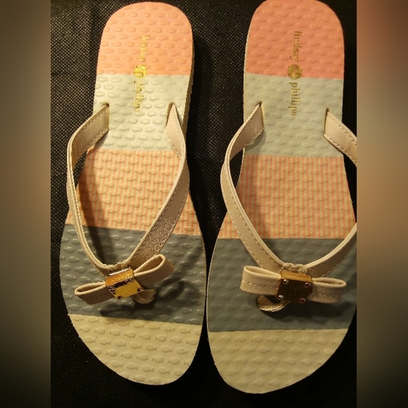 Lindsay Phillips -Multi Pinks & Grays Colored  Sandals W/Gold Bow, Katie #510200 - Picture 1 of 11